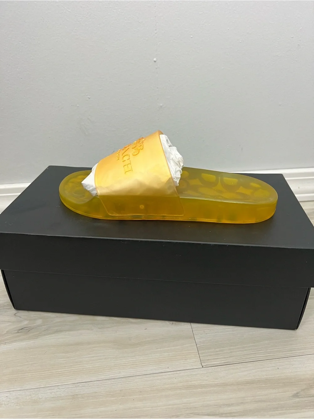 Coach NIB Ulyssa Rubber Slide Sandals Buttercup
